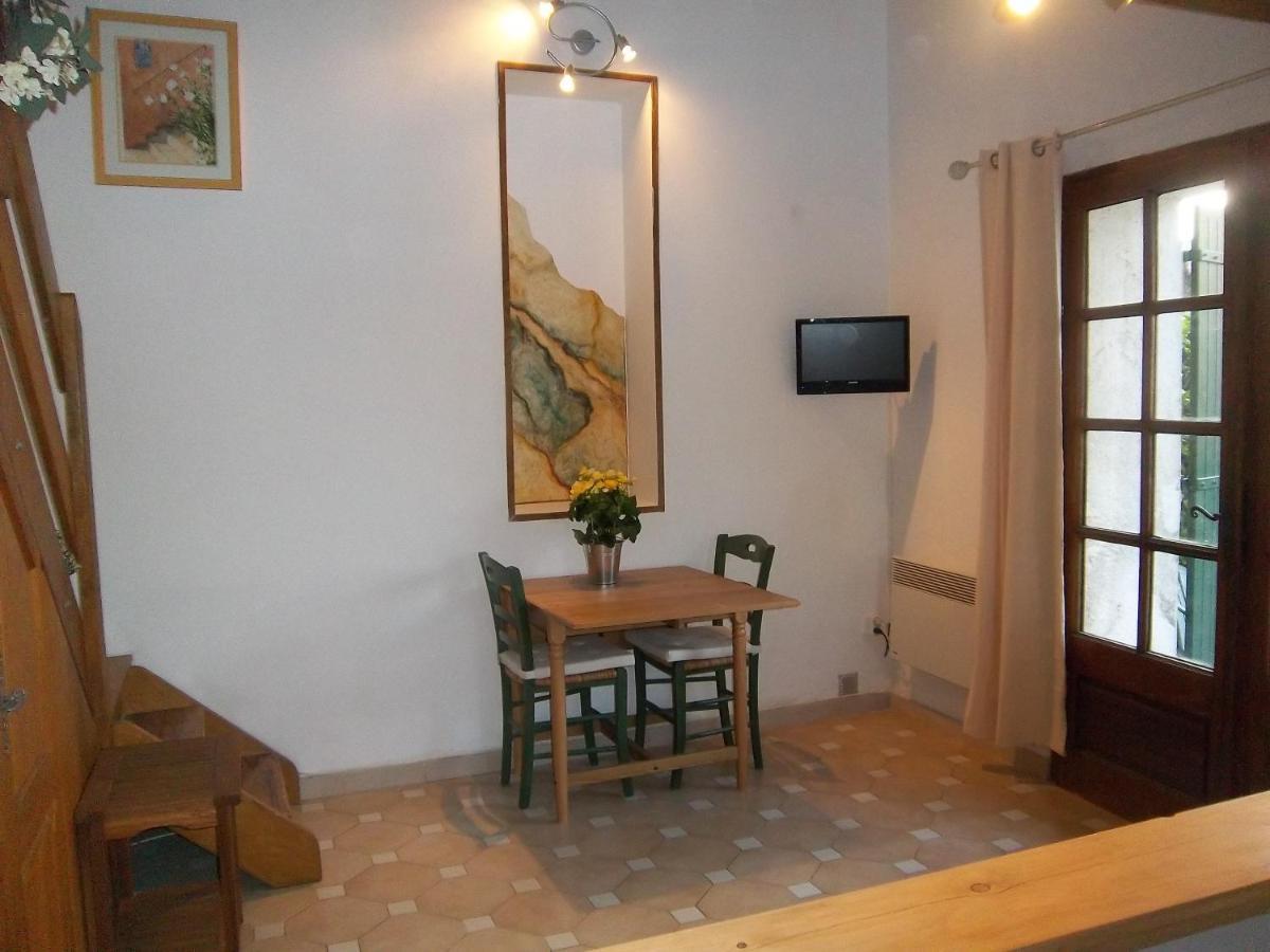 Mas Le Pont Des Aubes Bed & Breakfast L'Isle-sur-la-Sorgue Bagian luar foto